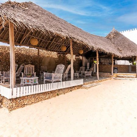 Jumbo Club Watamu Hotel Bagian luar foto