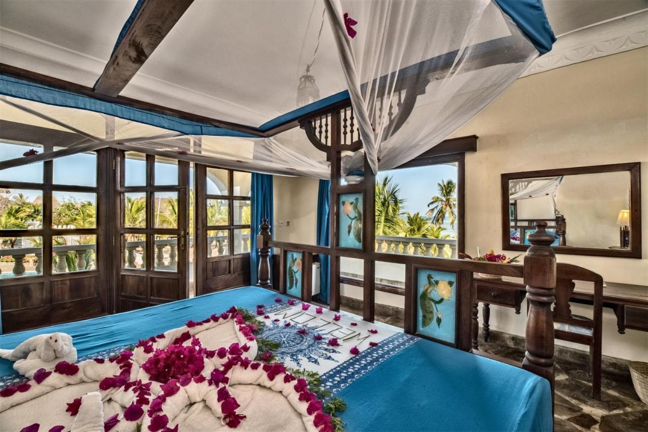 Jumbo Club Watamu Hotel Bagian luar foto