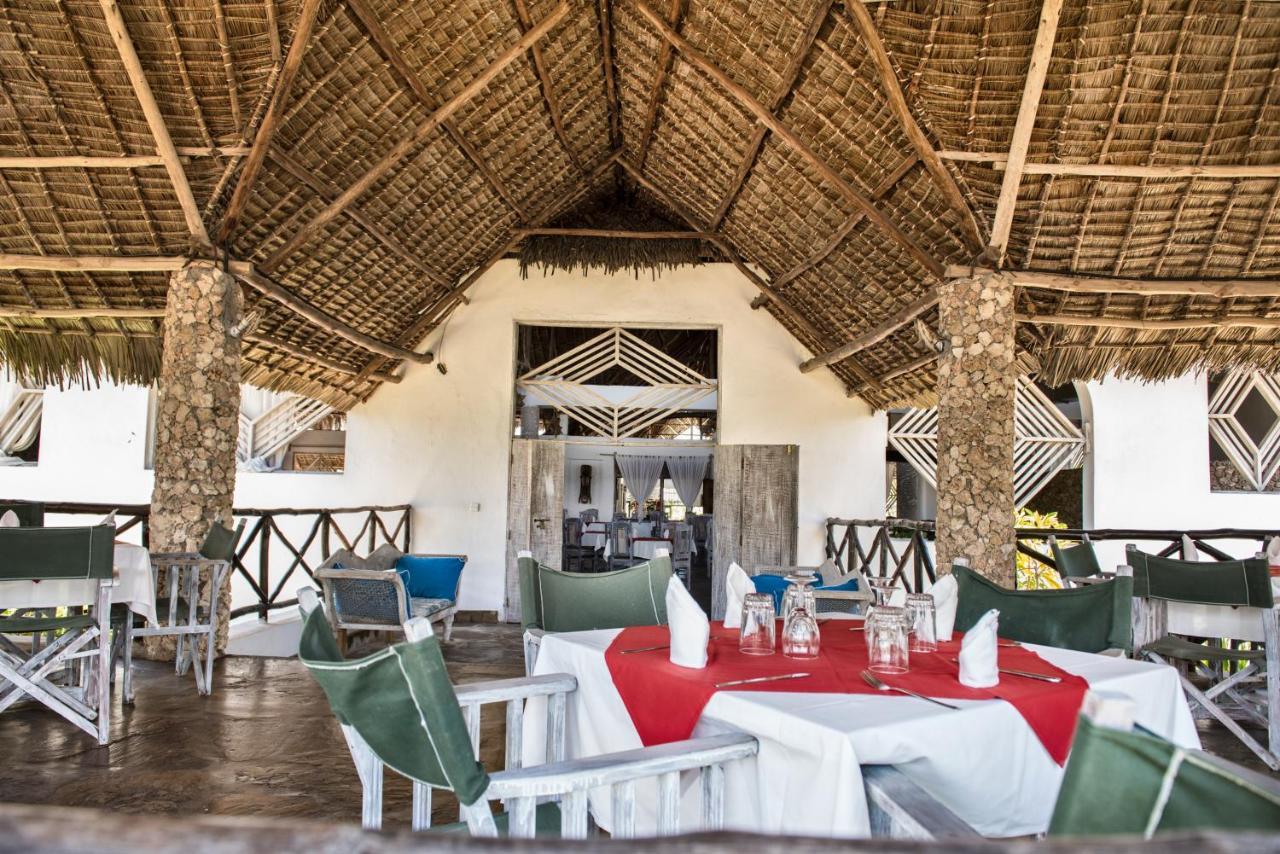 Jumbo Club Watamu Hotel Bagian luar foto