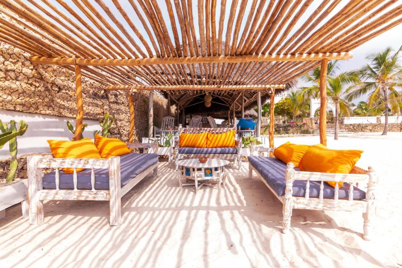 Jumbo Club Watamu Hotel Bagian luar foto