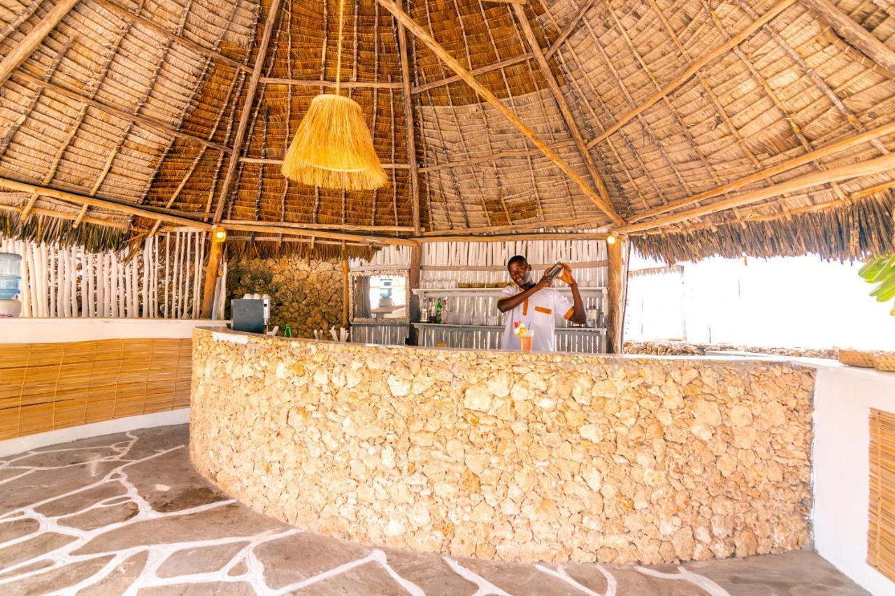 Jumbo Club Watamu Hotel Bagian luar foto